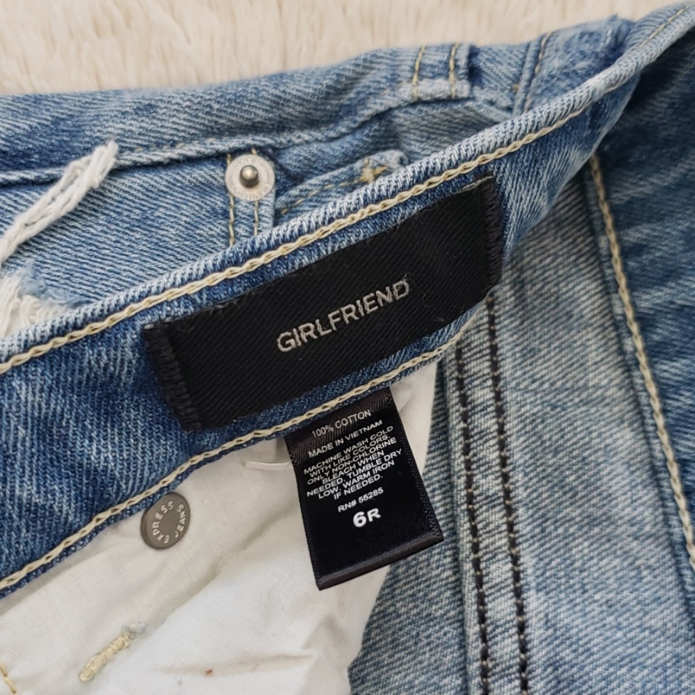 Express Girlfriend Distressed Jeans - Picture 3 of 7